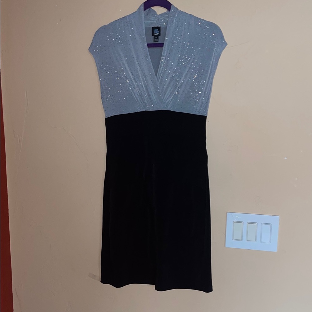 Saint Tropez West Sparkling Silver and Black Dress Gorgeous Cocktail Party Dress